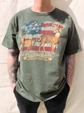 Load image into Gallery viewer, Deer Animal Graphic T-Shirt Khaki (XL)