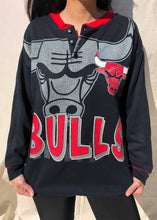Load image into Gallery viewer, NBA 90s Chicago Bulls Sweater (S)