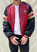 Load image into Gallery viewer, NFL San Francisco 49ers Reversible Jacket Black/Red (L)