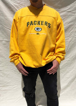 Load image into Gallery viewer, Vintage NFL Green Bay Packers Spellout Sweater Gold (XL)