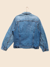 Load image into Gallery viewer, Vintage Levi Light Wash Denim Jacket (S)