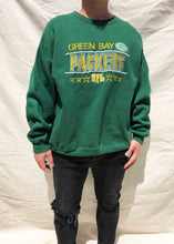 Load image into Gallery viewer, Vintage Majestic NFL Green Bay Packers Embroidered Sweater Green (XL)
