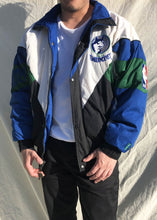 Load image into Gallery viewer, Vintage NBA 90&#39;s Minnesota Timberwolves Pro Player Heavy Jacket White/Blue - (XL)
