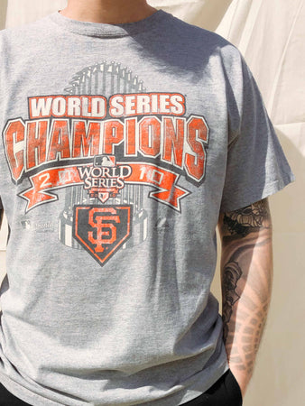 MLB San Francisco Giants 2010 World Series T-Shirt Grey (L)