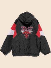 Load image into Gallery viewer, NBA 90&#39;s Starter Chicago Bulls Anorak Jacket Black (M)
