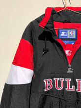 Load image into Gallery viewer, NBA 90&#39;s Starter Chicago Bulls Anorak Jacket Black (M)
