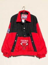 Load image into Gallery viewer, NBA 90&#39;s Chicago Bulls Pullover Jacket Red (M)
