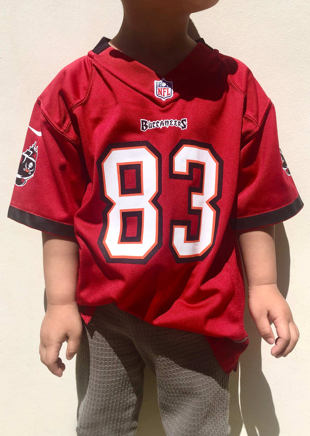 NFL Tampa Bay Buccaneers Vincent Jackson 83 Kids Jersey Red - M