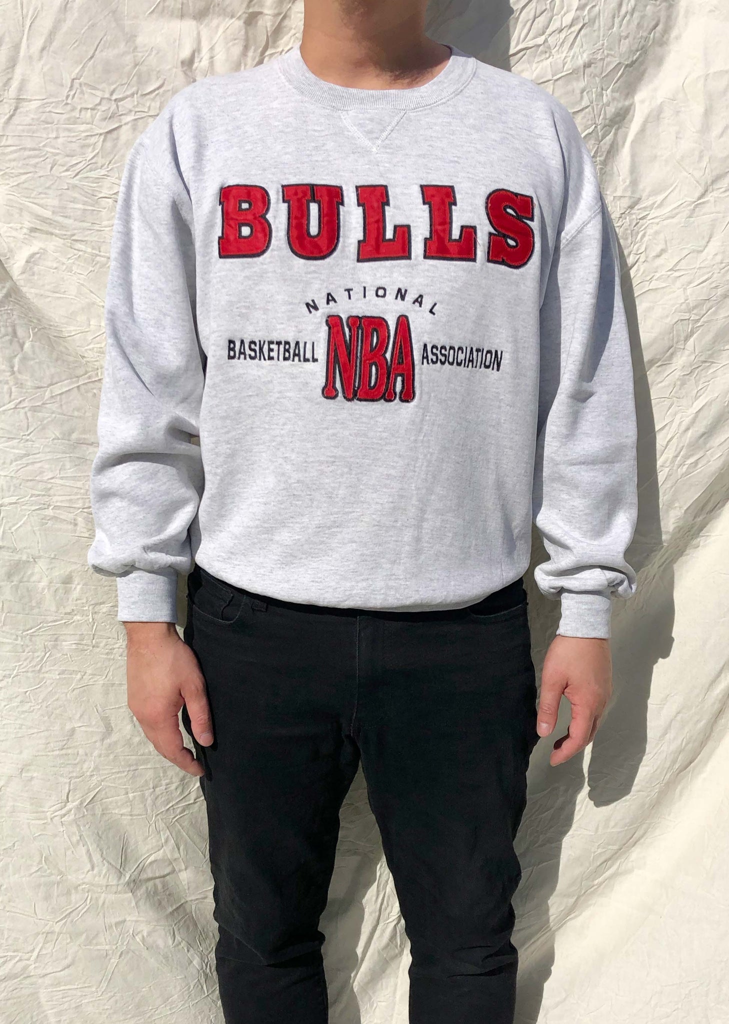 Vintage 90's Russell Athletic NBA Chicago Bulls Sweater Grey (L) – Chop  Suey Official