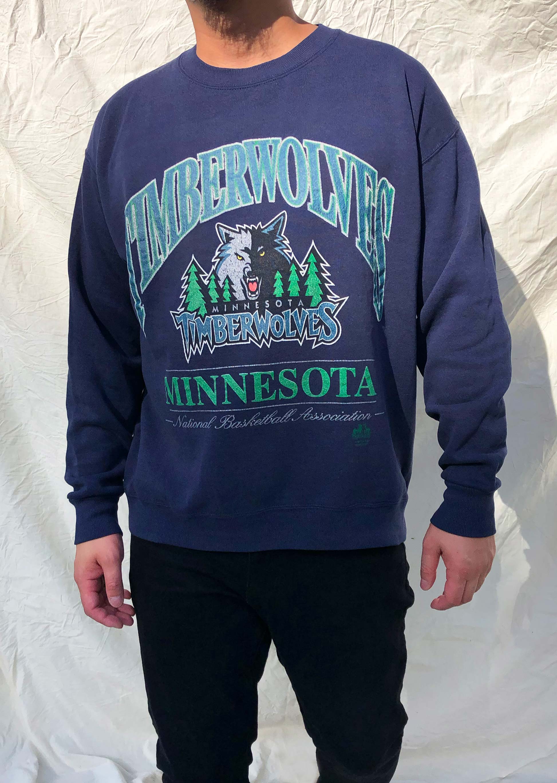 Vintage Lee sport 90's NBA Minnesota Timberwolves Sweater Navy (L