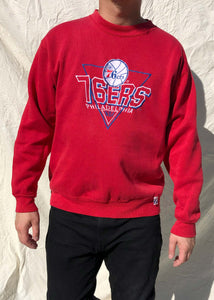 Vintage Logo 7 90's NBA Philadelphia 76ers Embroidered Sweater Red (L)