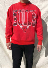 Load image into Gallery viewer, Vintage Logo 7 &#39;91 NBA Chicago Bulls Sweater Red (L)
