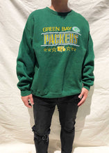 Load image into Gallery viewer, Vintage Majestic NFL Green Bay Packers Embroidered Sweater Green (XL)
