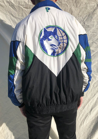 Vintage NBA 90's Minnesota Timberwolves Pro Player Heavy Jacket White/Blue - (XL)