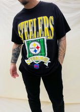 Load image into Gallery viewer, Vintage NFL Pittsburgh Steelers &#39;93 T-Shirt Black (XL)
