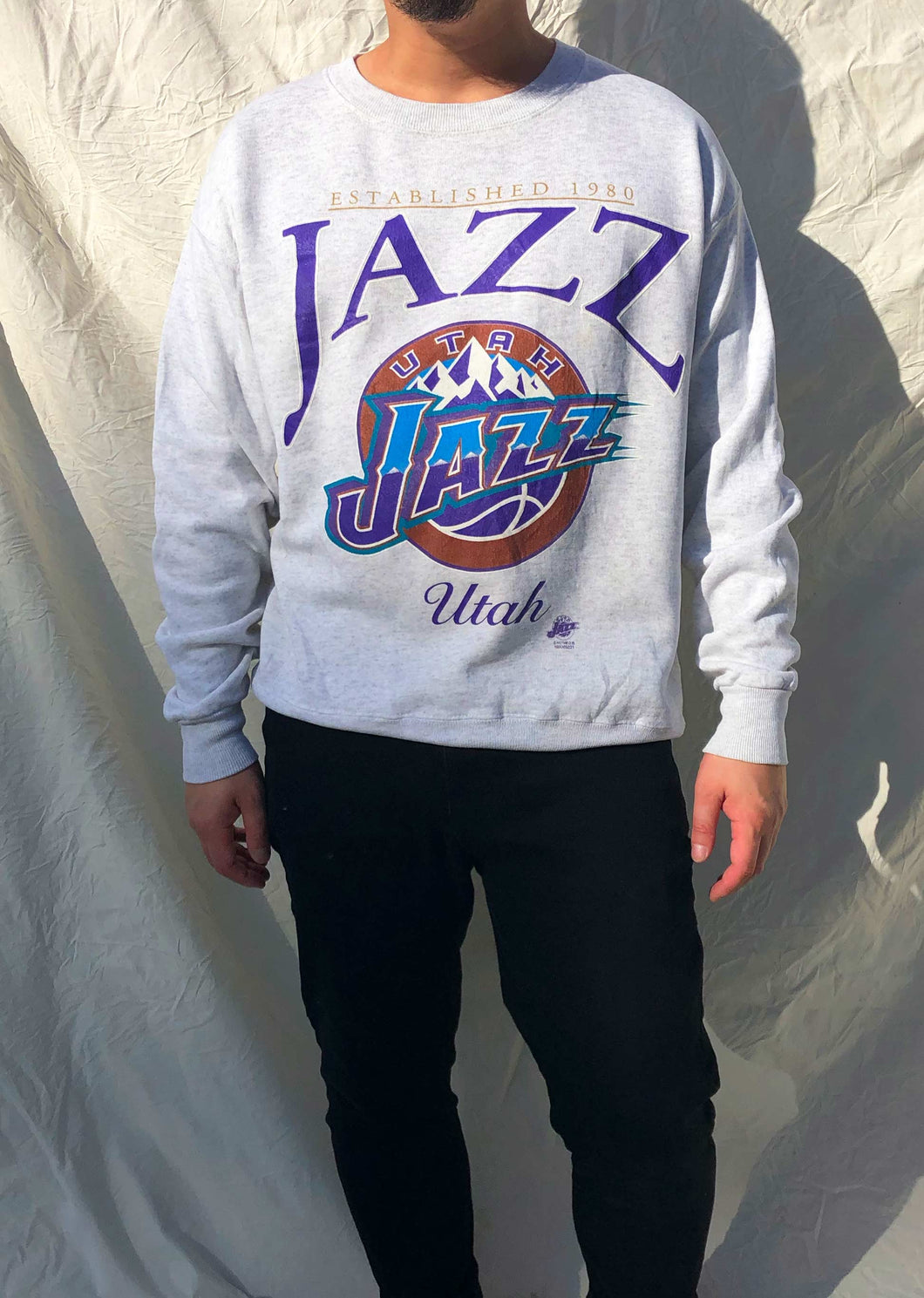 Vintage Nutmeg Mills 90 s NBA Utah Jazz Sweater Grey M Chop Suey Official