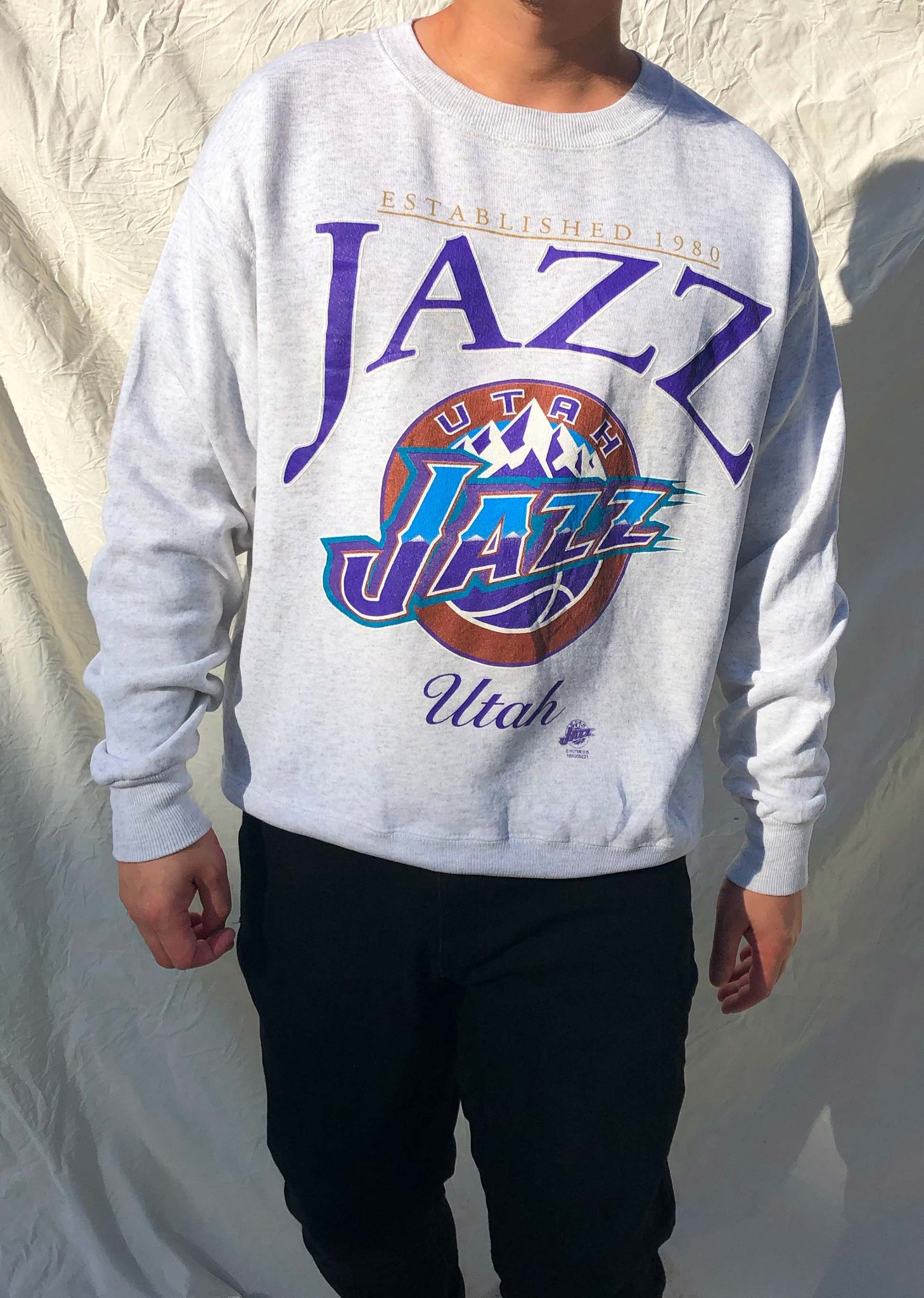 Vintage Nutmeg Mills 90 s NBA Utah Jazz Sweater Grey M Chop