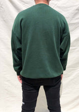 Load image into Gallery viewer, Vintage Logo 7 NFL Green Bay Packers Super Bowl Championship Sweater Green (XL)
